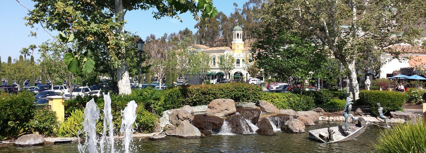 The fountain at Calabasas Commons.