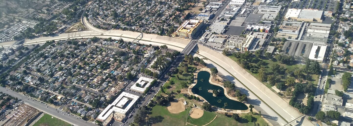 Reseda Park, the Los Angeles River, and nearby neighborhoods.